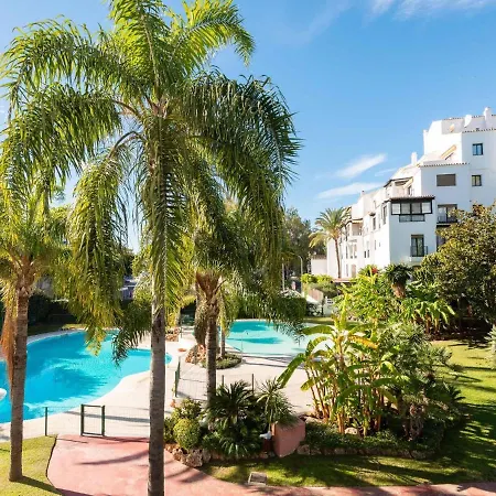 Vacation I In The Heart Of Puerto Banus! Walk Everywhere!