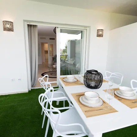 Vacation I In The Heart Of Puerto Banus! Walk Everywhere! Appartement Marbella