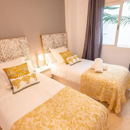 Vacation I In The Heart Of Puerto Banus! Walk Everywhere!